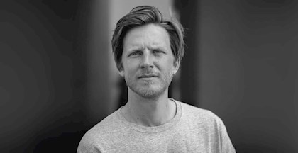Rasmus Dalland, forfatter, journalist og har senest udgivet bogen ’Jordbundet – en rejse rundt i dansk landbrug’. Foredragsholder i FOF Aarhus.