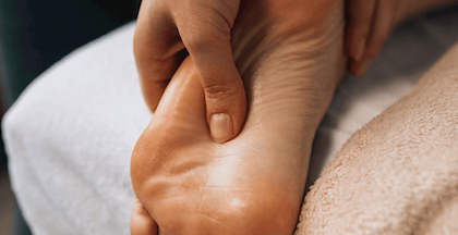 Lær at give forløsende og afspændende massage hos FOF Køge Bugt