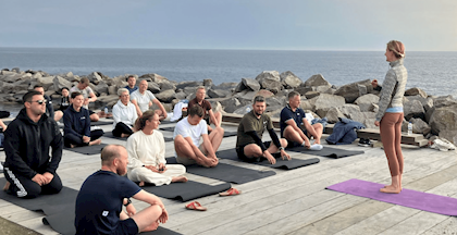 Tag med til en fantastisk yoga-retreat i Allinge på Bornholm og dyrk yoga i naturskønne omgivelser