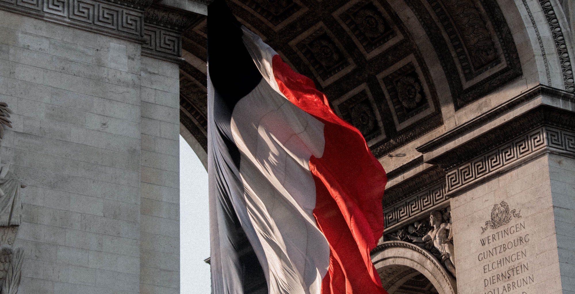 La tricolor ved l'Arc du triomphe, Franskundervisning hos FOF Køge Bugt