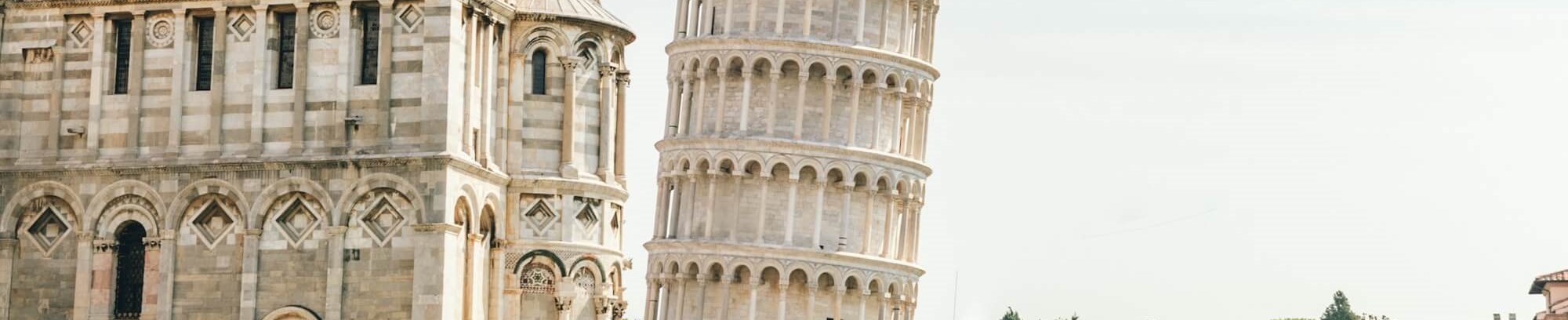 Landskabsportræt af det skæve tårn i Pisa