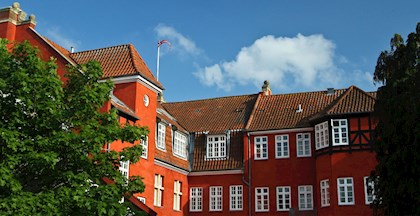 Hør om Hørsholms borgmestres liv og virke. Og blive klogere på, hvorfor kommunen ser ud, som den gør i dag. 