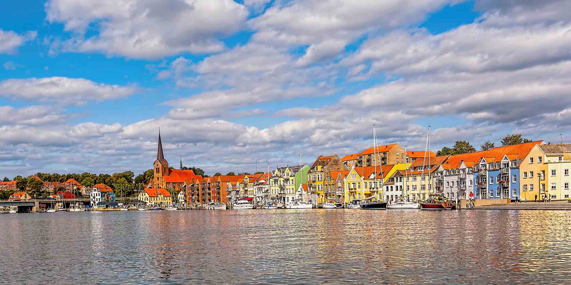 FOF Sønderjylland Sønderborg panoramafoto af byens havnefront