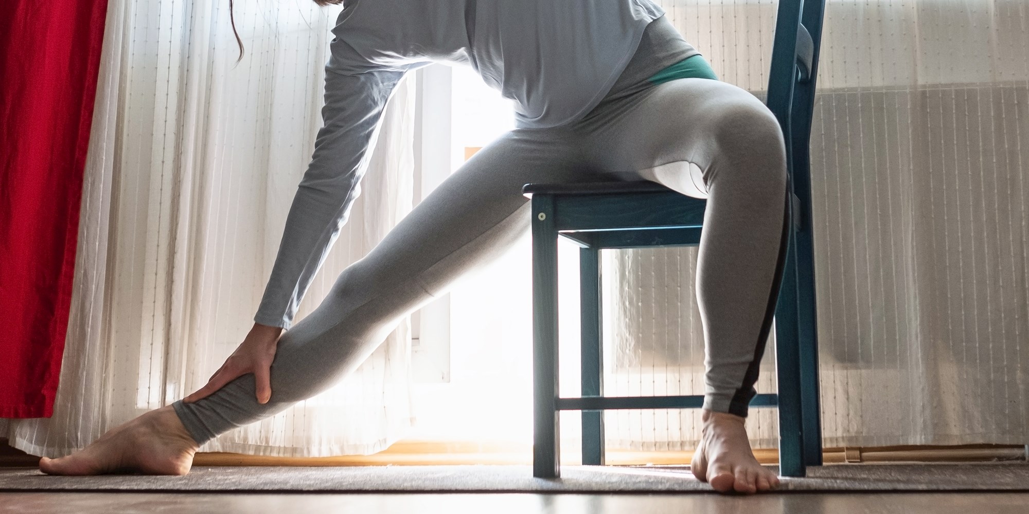 Yoga på stole - hensyntagende yogaundervisning hos FOF