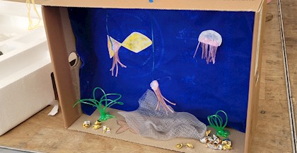 Børnekunst: Hjemmelavet akvarie med fisk og gobler